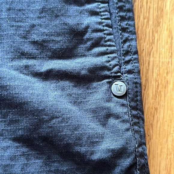 Vuori shorts M men’s Ripstop climber short in charcoal great pre owned condition - Picture 2 of 5